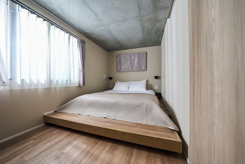 ファミリー コンドミニアム バルコニー ガーデンビュー 客室7 | R.KAMAKURA