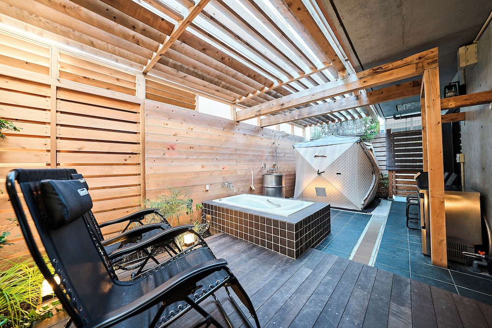 ファミリー コンドミニアム バルコニー ガーデンビュー テラス / パティオ0 | R.KAMAKURA