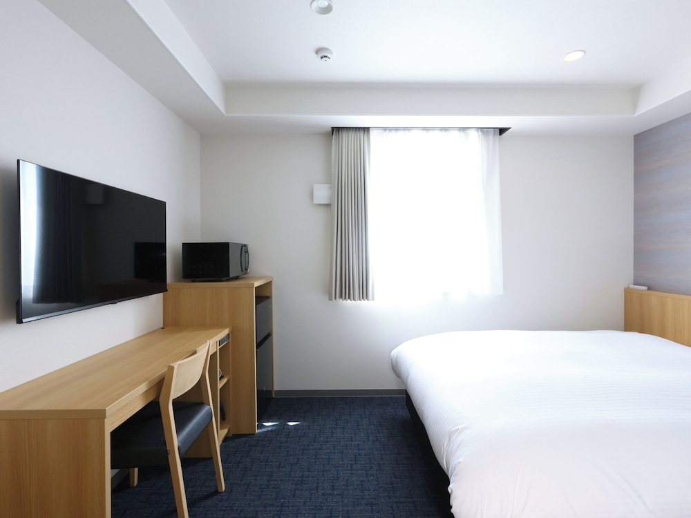 ビジネス ダブルルーム ダブルベッド 1 台 禁煙 専用バスルーム 客室7 | ホテル木下秋田男鹿駅前