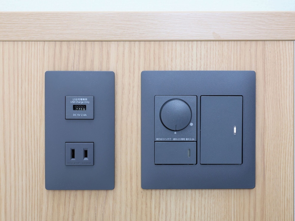 ベーシック ダブルルーム ダブルベッド 1 台 禁煙 専用バスルーム 客室の設備とサービス3 | ホテル木下秋田男鹿駅前