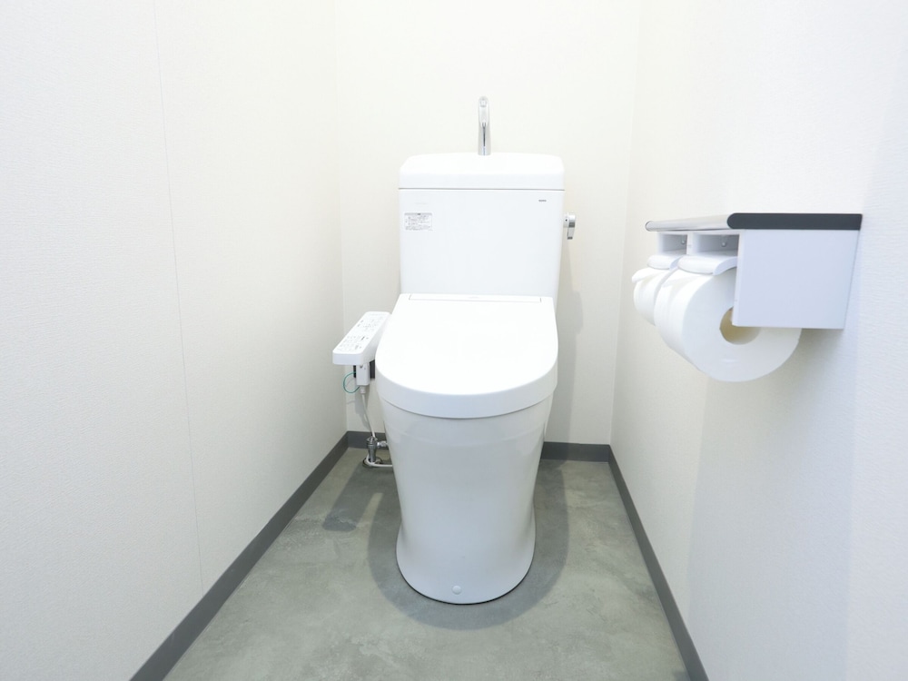 ベーシック ダブルルーム ダブルベッド 1 台 禁煙 専用バスルーム 客室5 | ホテル木下秋田男鹿駅前