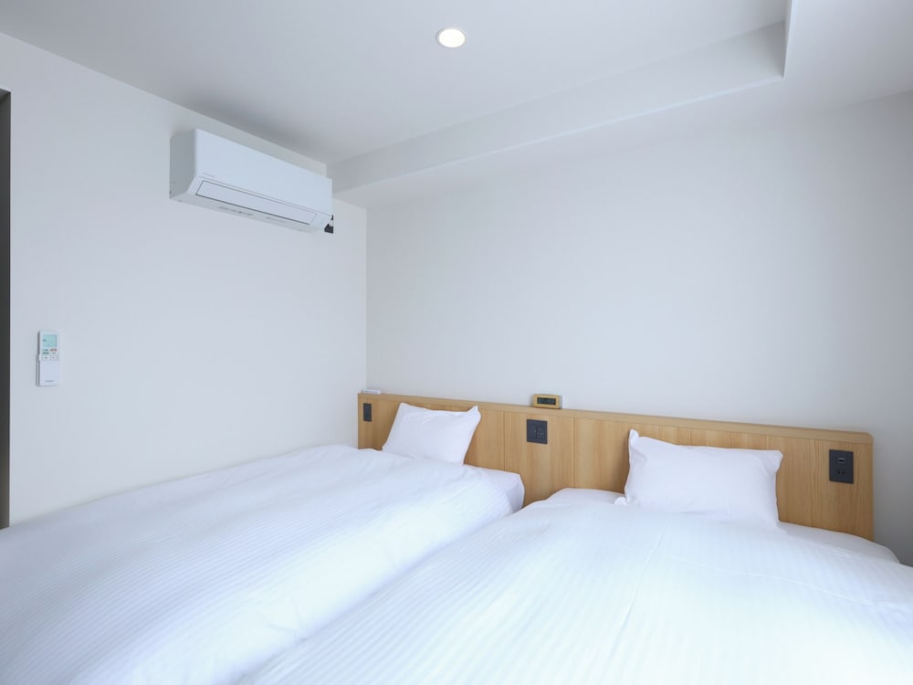 ベーシック ツインルーム ベッド (複数台) 禁煙 専用バスルーム 客室2 | ホテル木下秋田男鹿駅前