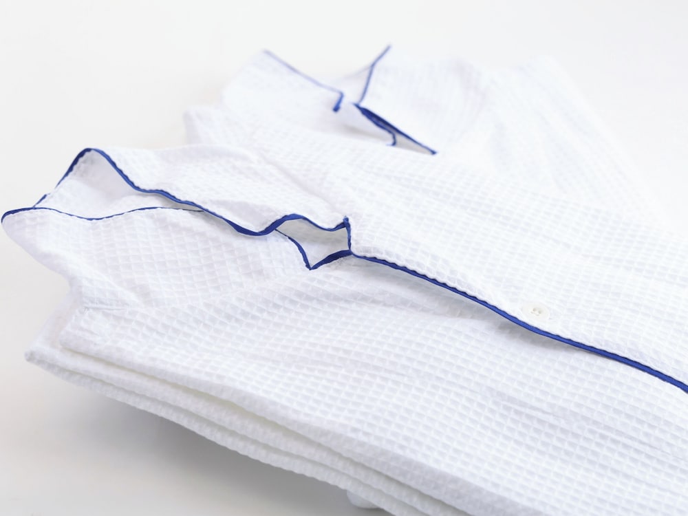 ベーシック ダブルルーム ダブルベッド 1 台 禁煙 専用バスルーム 客室の設備とサービス13 | ホテル木下秋田男鹿駅前