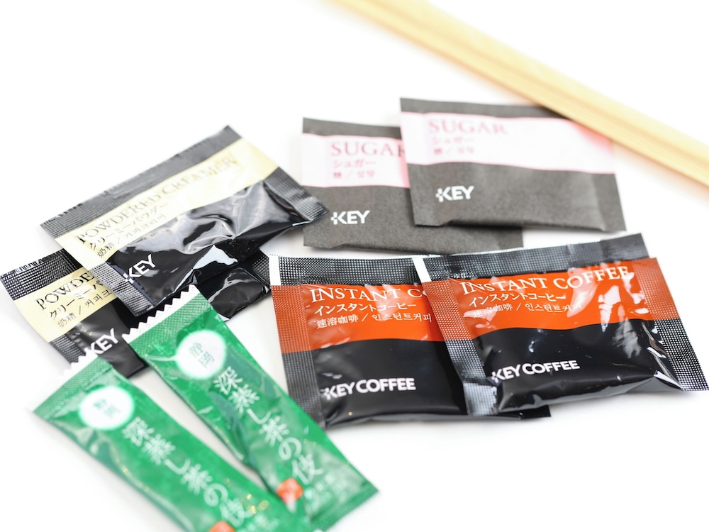 ベーシック ダブルルーム ダブルベッド 1 台 禁煙 専用バスルーム 客室の設備とサービス5 | ホテル木下秋田男鹿駅前