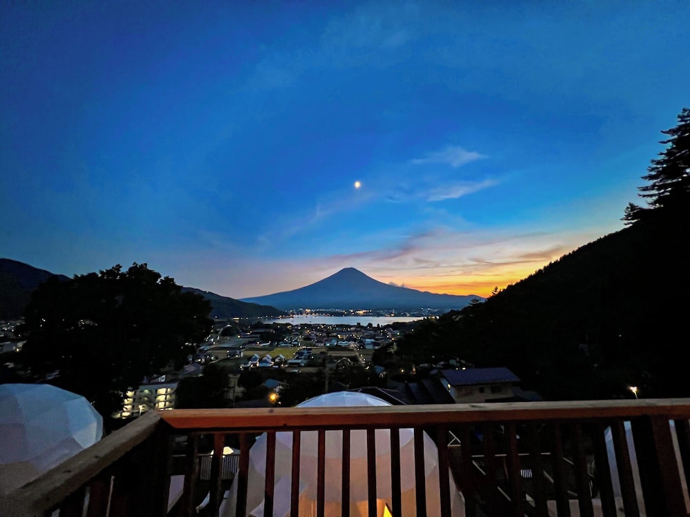 ラグジュアリー テント マウンテンビュー 客室2 | 嶺乃華 Mt.Fuji Glamping Terrace MINENOHANA
