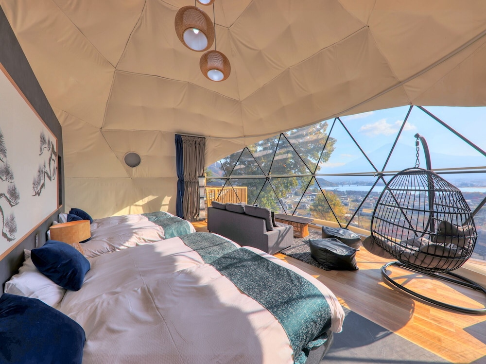 デラックス テント マウンテンビュー 客室2 | 嶺乃華 Mt.Fuji Glamping Terrace MINENOHANA