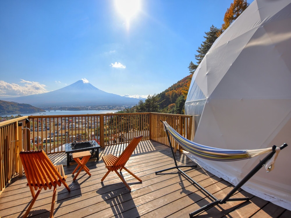 ラグジュアリー テント ペットとの宿泊可 マウンテンビュー テラス / パティオ0 | 嶺乃華 Mt.Fuji Glamping Terrace MINENOHANA