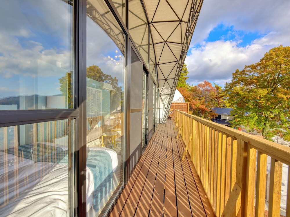 スタンダード テント マウンテンビュー テラス / パティオ0 | 嶺乃華 Mt.Fuji Glamping Terrace MINENOHANA