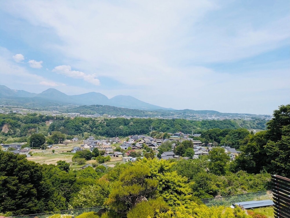 ファミリー スタジオスイート マウンテン ビュー0 | 布引温泉 こもろ