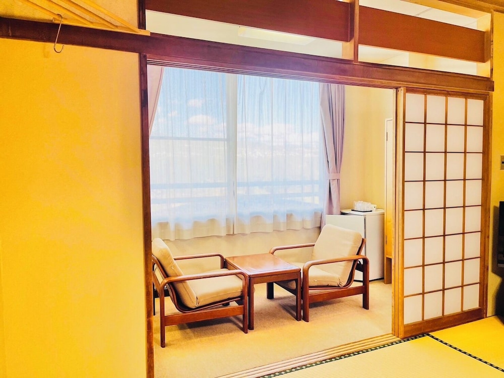 ファミリー ルーム 部屋からの景観1 | 布引温泉　こもろ