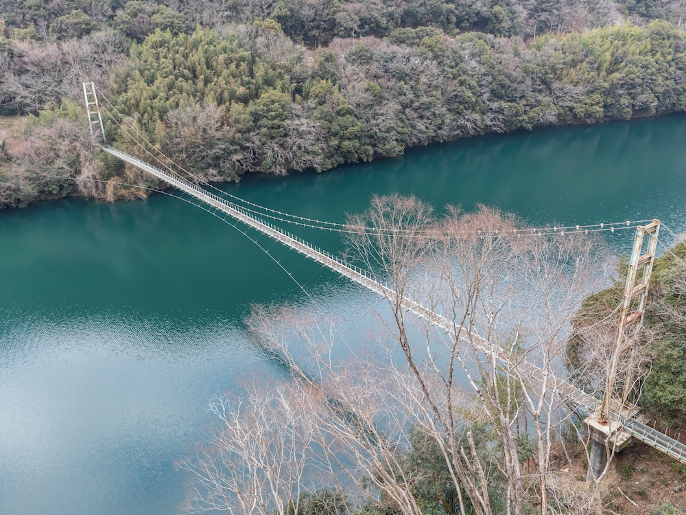 ツインルーム 禁煙 客室4 | ビジネスホテル阿波池田いれぶん2