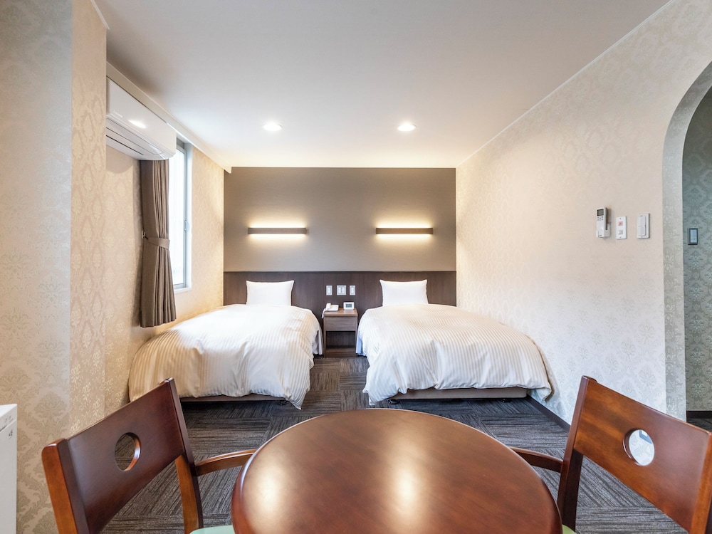 ツインルーム 禁煙 客室2 | ビジネスホテル阿波池田いれぶん2