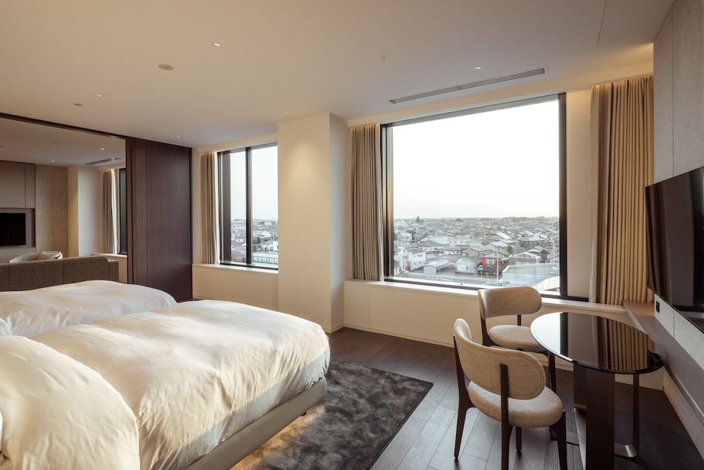 ラグジュアリー スイート 客室4 | ATAGO HOTEL