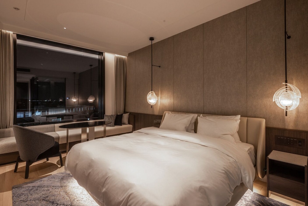 ベーシック ダブルルーム 1 ベッドルーム 禁煙 | ATAGO HOTEL