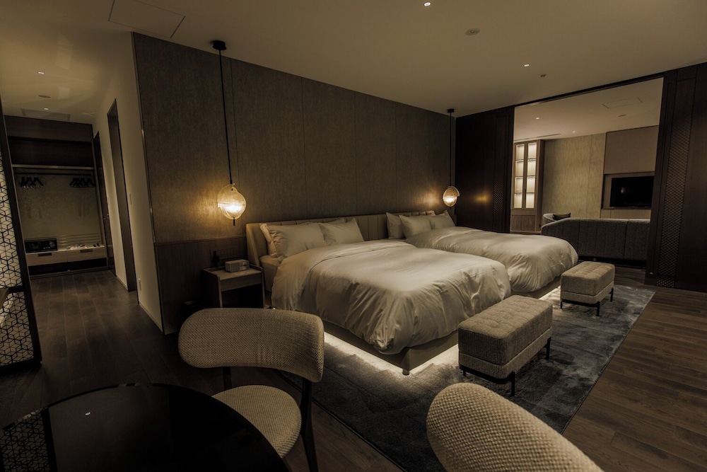 ラグジュアリー スイート 客室5 | ATAGO HOTEL