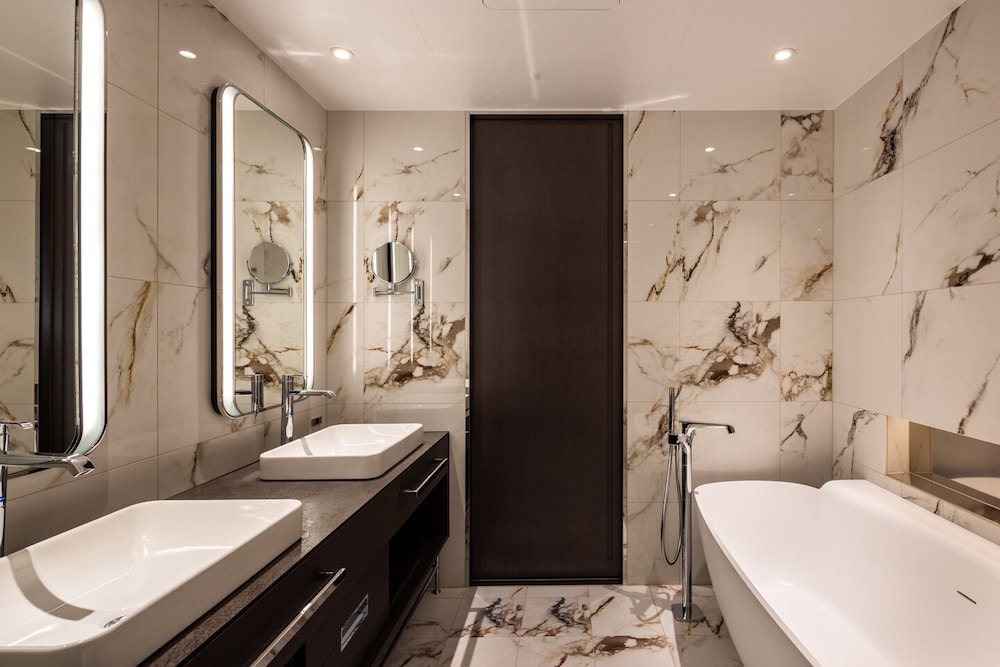 ジュニア スイート 禁煙 バスルーム0 | ATAGO HOTEL