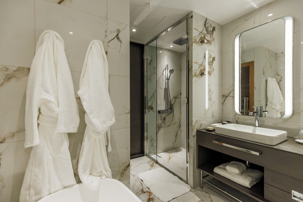 ラグジュアリー スイート バスルーム2 | ATAGO HOTEL