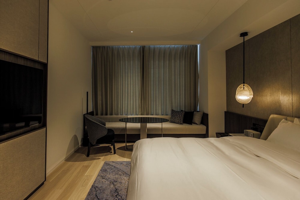 ベーシック ダブルルーム 1 ベッドルーム 禁煙 客室4 | ATAGO HOTEL