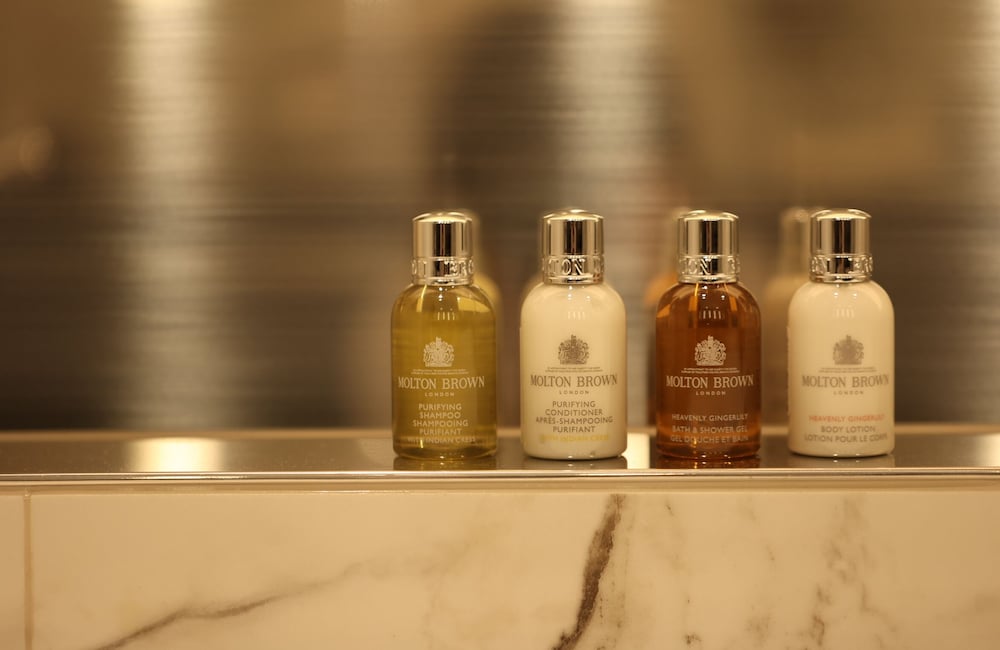 ベーシック ダブルルーム 1 ベッドルーム 禁煙 客室の設備とサービス0 | ATAGO HOTEL