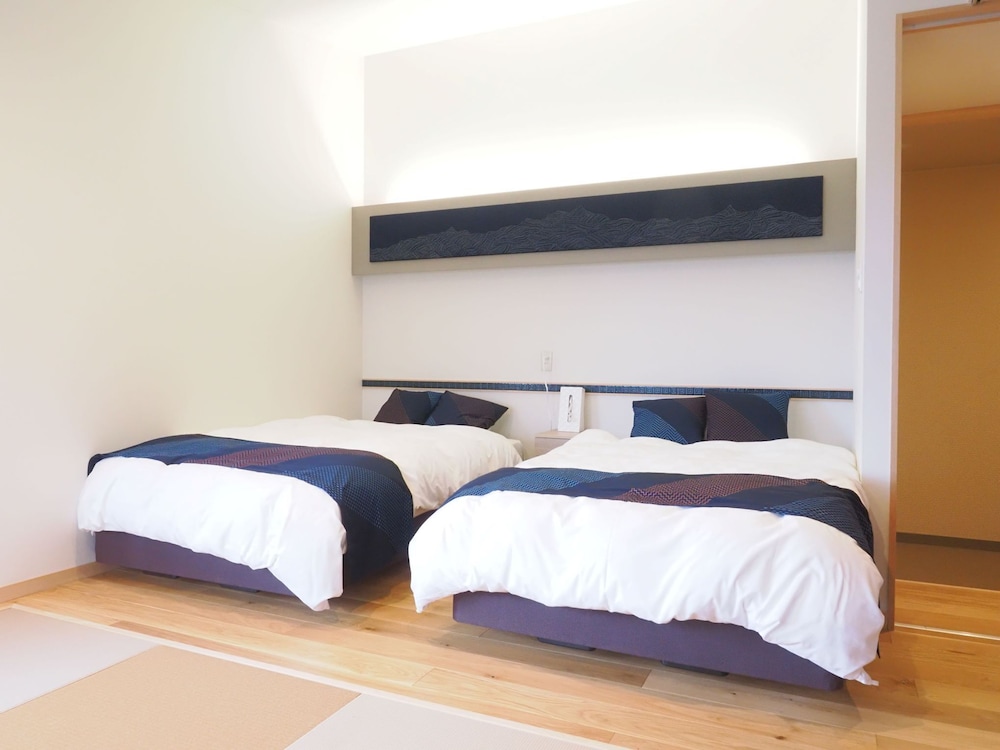 椿の間 内湯付和洋室 (温泉) 禁煙 客室1 | 東尋坊三国温泉 おおとく