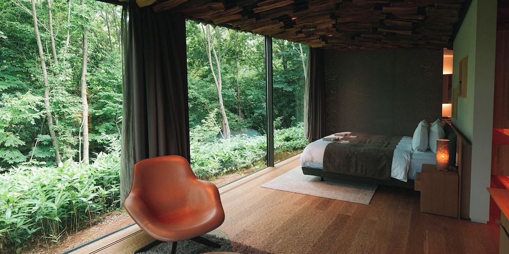 ジュニアスイート「Forest」ダブル 禁煙 客室3 | Snow Peak FIELD SUITE SPA HEADQUARTERS