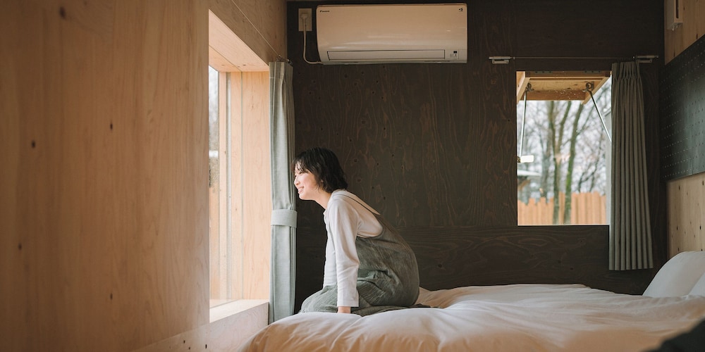 モバイルハウス「住箱」ダブル 禁煙 客室6 | Snow Peak FIELD SUITE SPA HEADQUARTERS