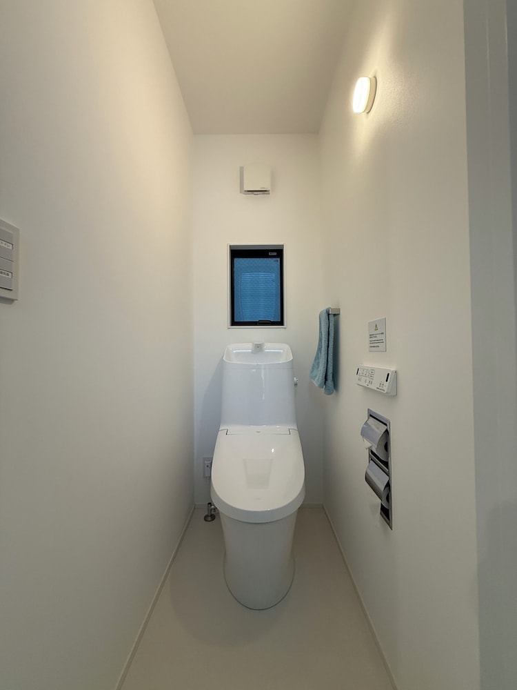 パノラミック タウンホーム バルコニー リゾートビュー バスルーム0 | MitO ONOMICHI