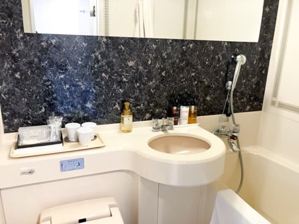 シングルルーム 禁煙 バスルーム0 | ホテルリブマックス豊岡