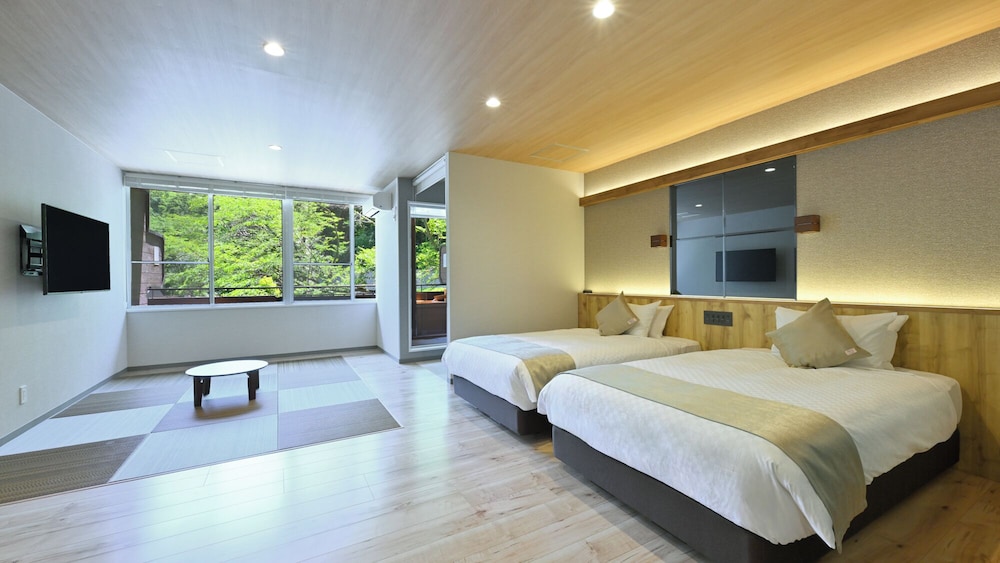 [和モダンJrスイート和洋室] 檜露天風呂付 | リブマックスリゾート讃岐塩江温泉