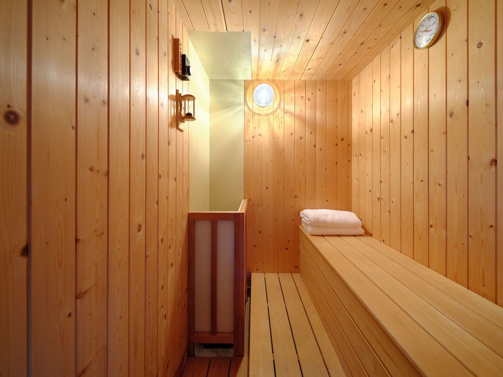 フェアウェイサイド デラックススイート 禁煙 客室3 | ADVENTURES ISLAND KOYARUZAWA LODGE