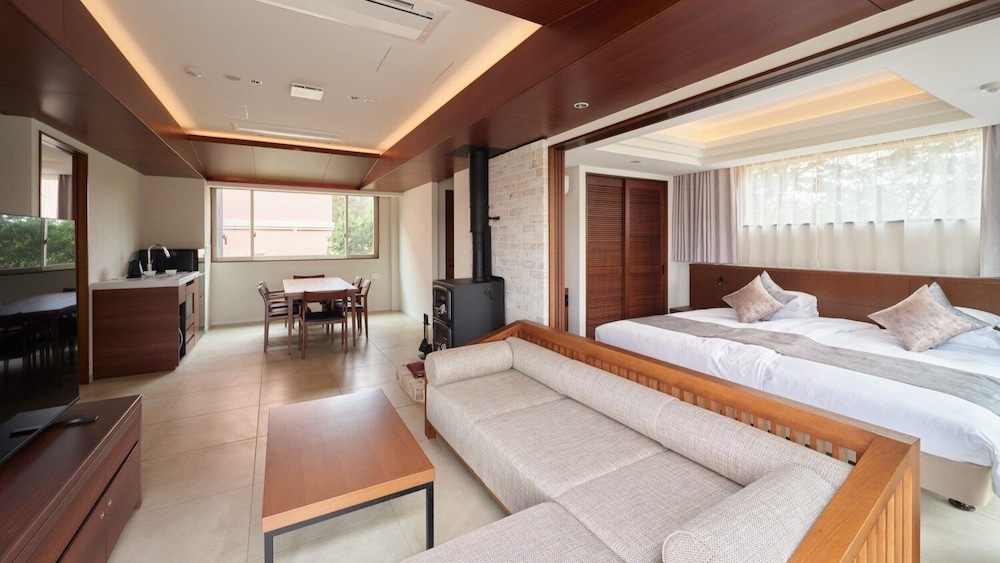 ラグジュアリー スイート 禁煙 | ADVENTURES ISLAND KOYARUZAWA LODGE