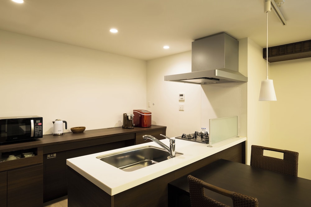 フェアウェイサイド スーペリアスイート 禁煙 専用キッチン0 | ADVENTURES ISLAND KOYARUZAWA LODGE