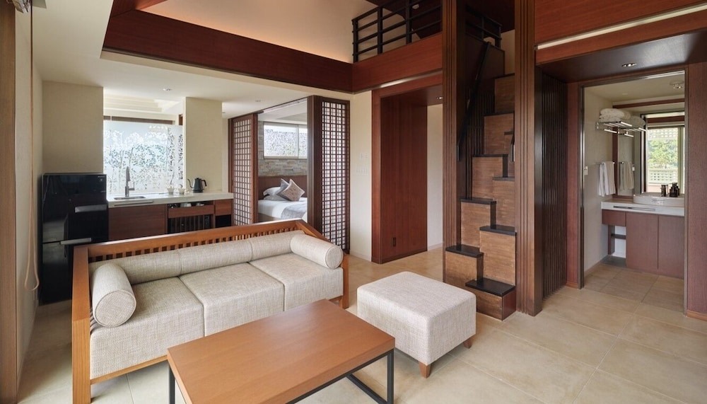 スーペリア スイート 禁煙 | ADVENTURES ISLAND KOYARUZAWA LODGE