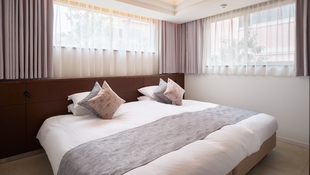 ラグジュアリー スイート 禁煙 客室2 | ADVENTURES ISLAND KOYARUZAWA LODGE