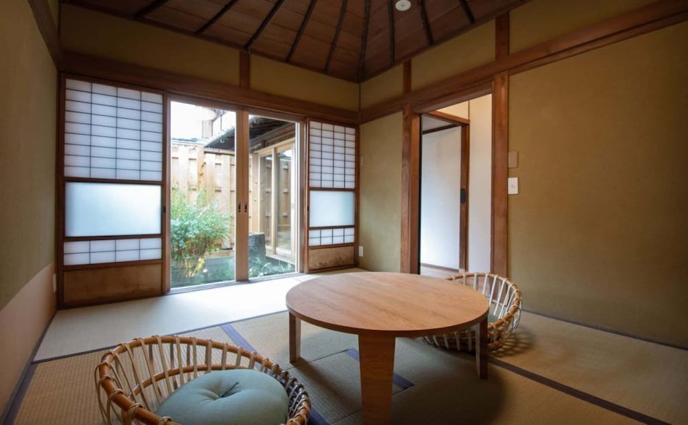[KANMURI] スーペリア 4人部屋 禁煙 客室4 | NIPPONIA HOTEL 伊賀上野 城下町