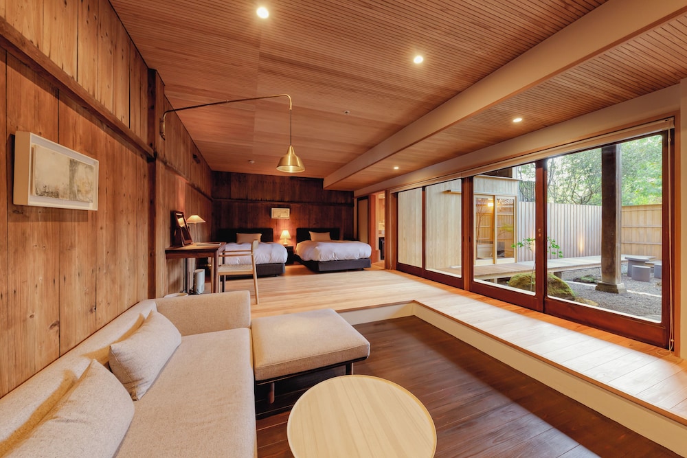 [NOMATSU] エリート　ツインルーム　ガーデンビュー禁煙 (フロント施設から400m) | NIPPONIA HOTEL 伊賀上野 城下町