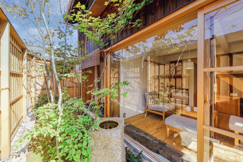 [NOMATSU] スーペリア　ツインルーム　ガーデンビュー　禁煙 (フロント施設から400m) 部屋からの景観0 | NIPPONIA HOTEL 伊賀上野 城下町