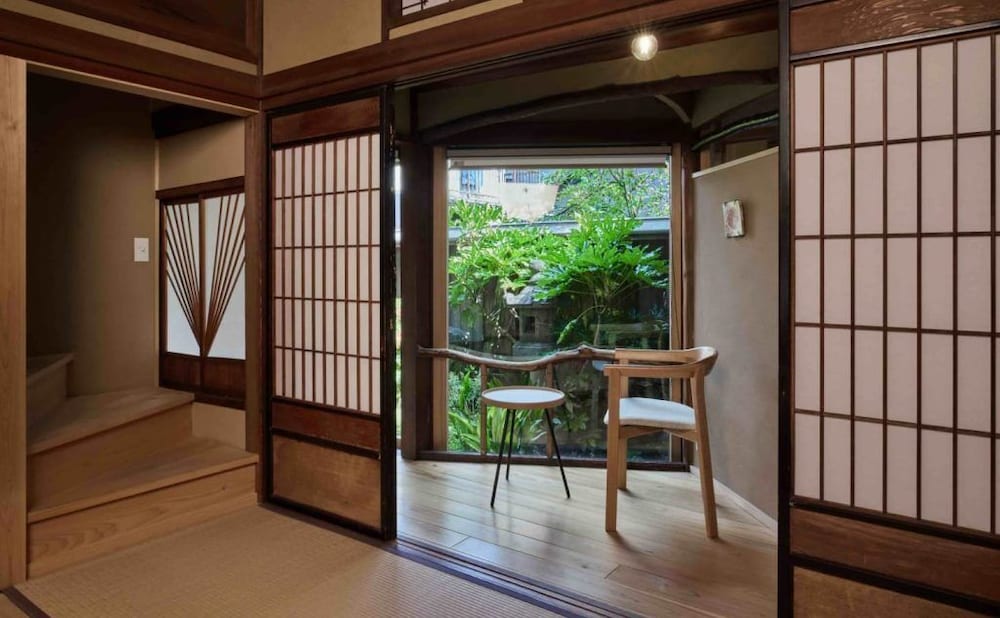 客室1 | NIPPONIA HOTEL 伊賀上野 城下町 客室1 | NIPPONIA HOTEL 伊賀上野 城下町