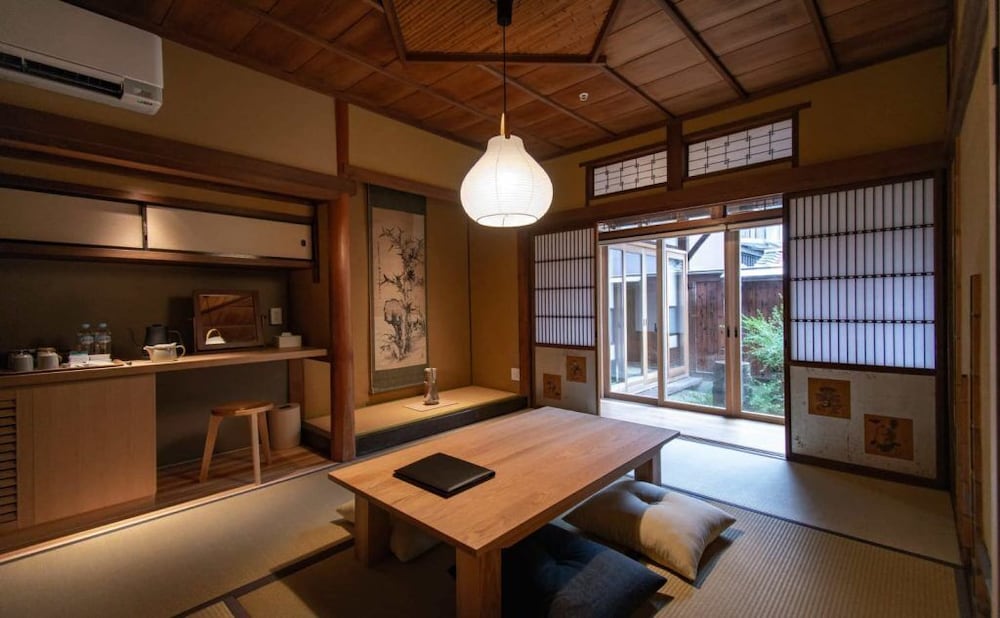 [KANMURI] スーペリア 4人部屋 禁煙 | NIPPONIA HOTEL 伊賀上野 城下町