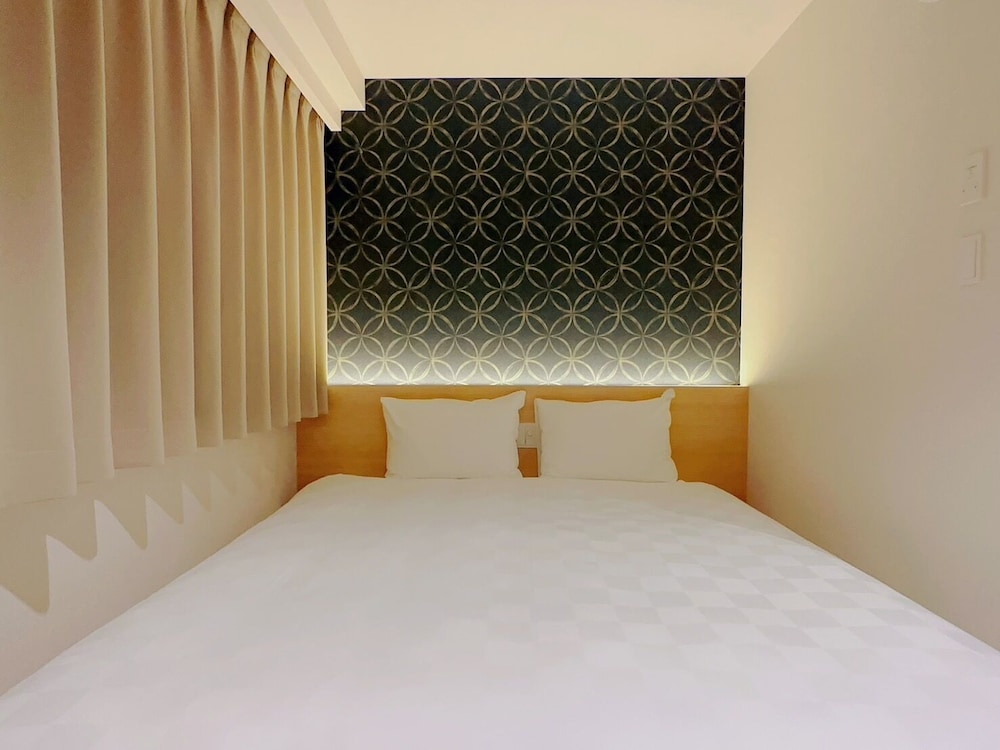 エコノミー ダブルルーム | SAKURAKICHI HOTEL