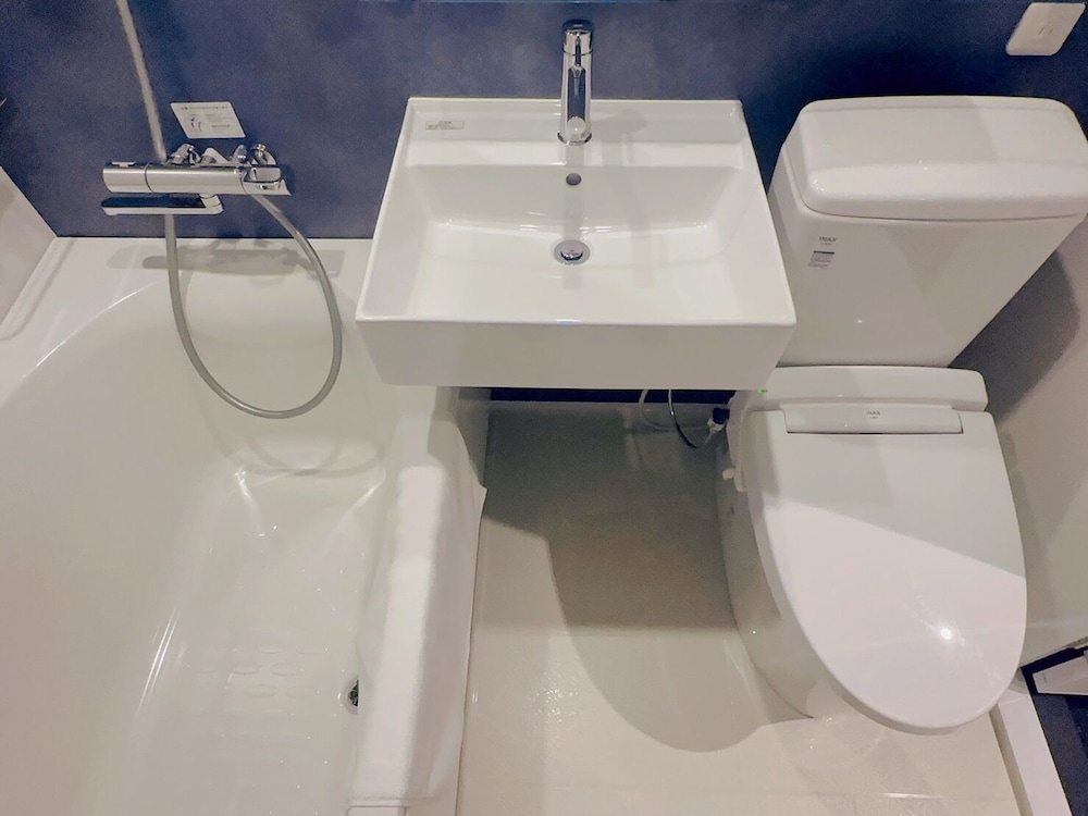 ファミリー ツインルーム バスルーム0 | SAKURAKICHI HOTEL