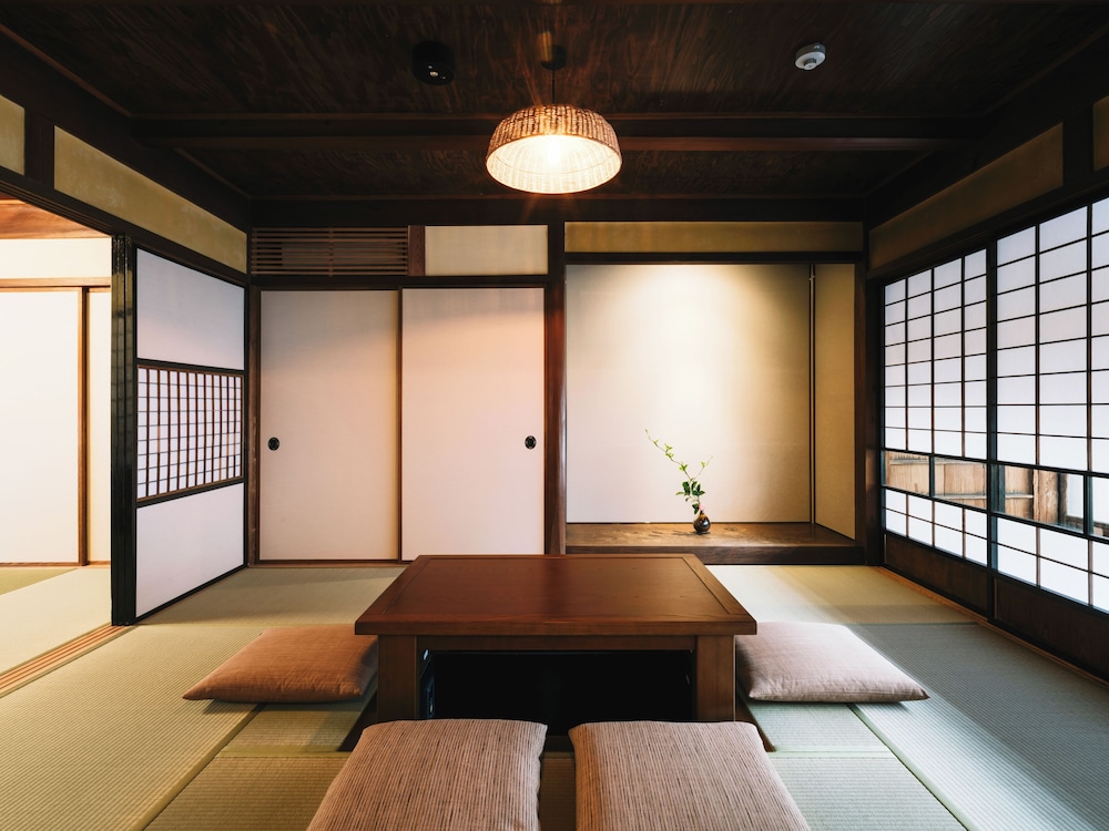 エグゼクティブ ルーム リビング エリア0 | RITA 雲南吉田