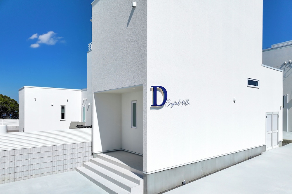 D棟_12名定員(プール&ジェットバス&天然温泉&サウナ) 客室6 | クリスタルヴィラ白浜パークサイド