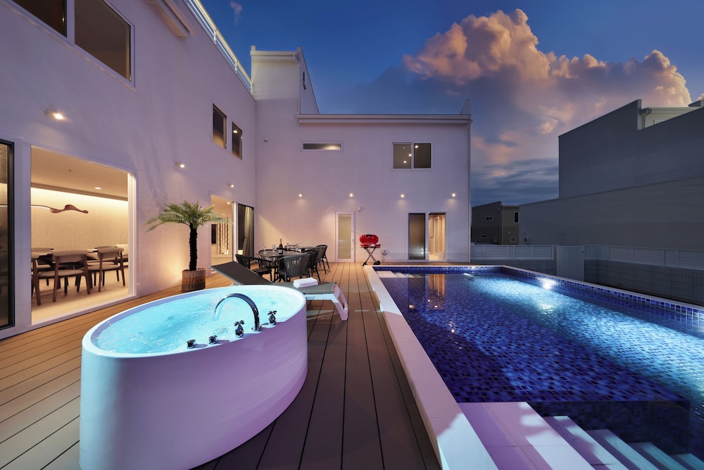 C棟 (2026/2/1~犬同伴可能部屋へ変更) 客室7 | クリスタルヴィラ白浜パークサイド