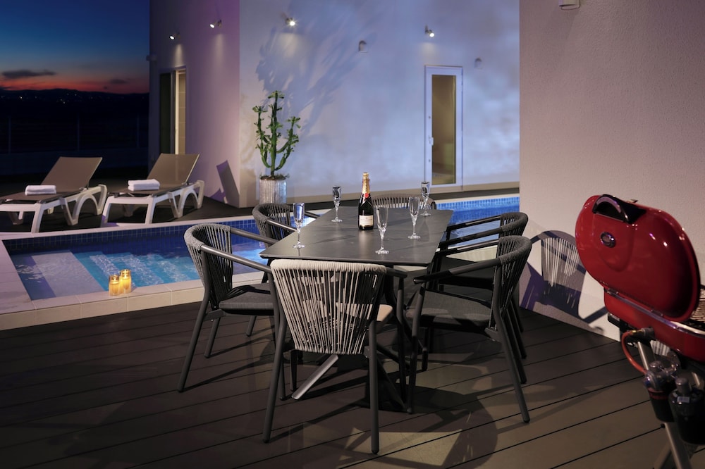 A棟 (2026/2/1~犬同伴可能部屋へ変更) テラス / パティオ1 | クリスタルヴィラ白浜パークサイド