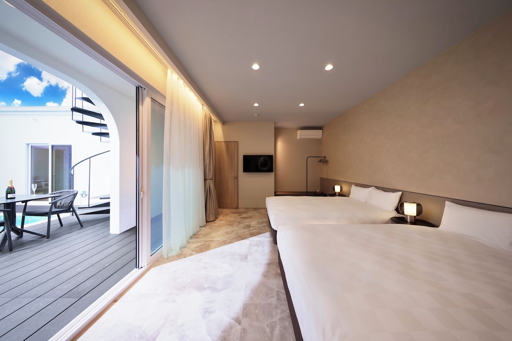 B棟_12名定員(プロジェクター&プール&天然温泉&サウナ) 客室2 | クリスタルヴィラ白浜パークサイド