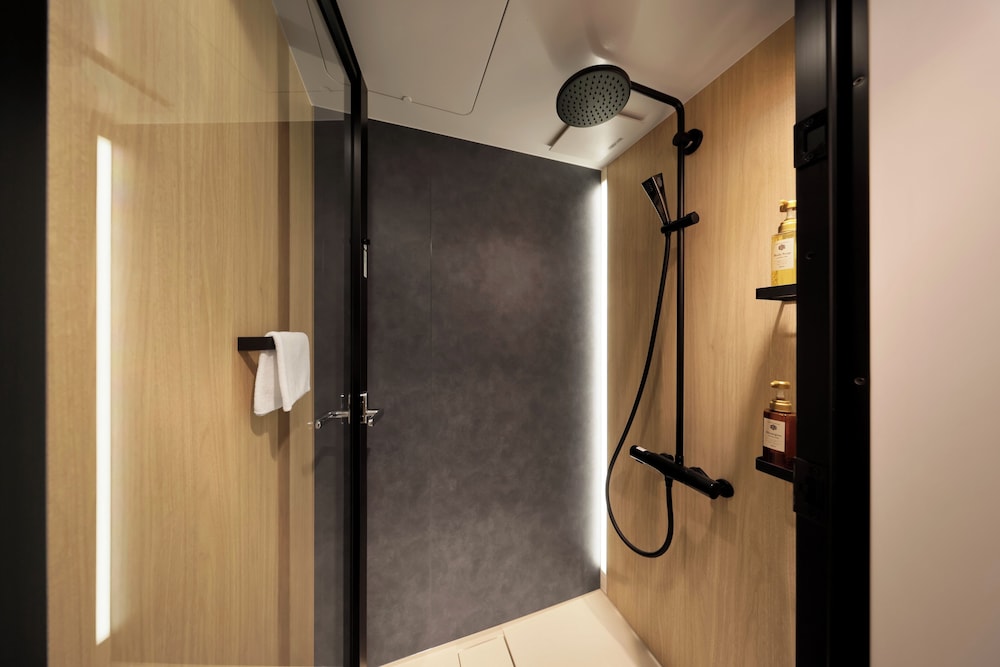 D棟_12名定員(プール&ジェットバス&天然温泉&サウナ) バスルーム2 | クリスタルヴィラ白浜パークサイド