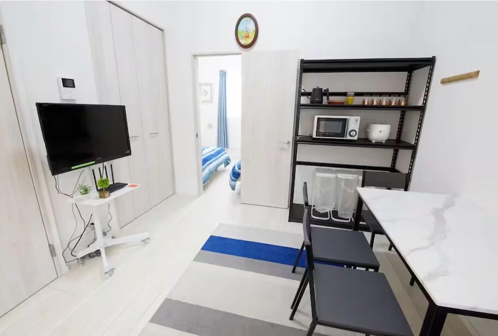 アパートメント (302) リビング エリア1 | 西新宿五丁目駅から徒歩5分