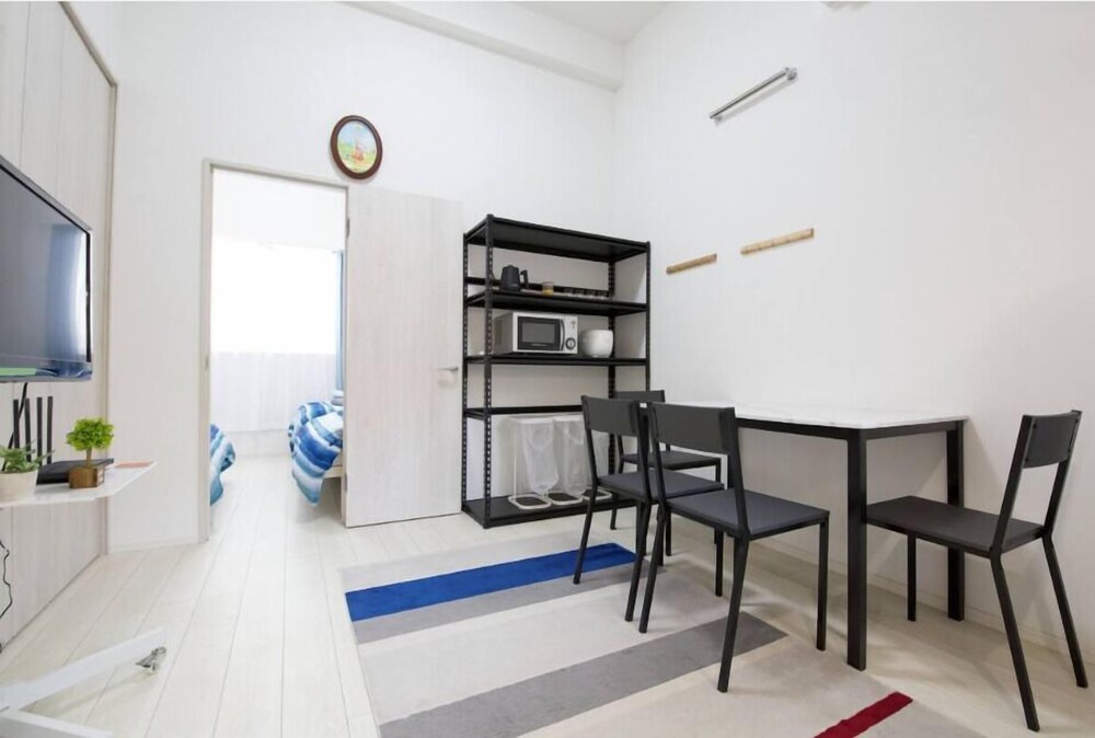 アパートメント (302) リビング エリア2 | 西新宿五丁目駅から徒歩5分