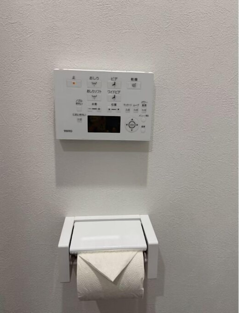 コンフォート アパートメント バスルーム1 | 虎ノ門ゲストハウス 7F